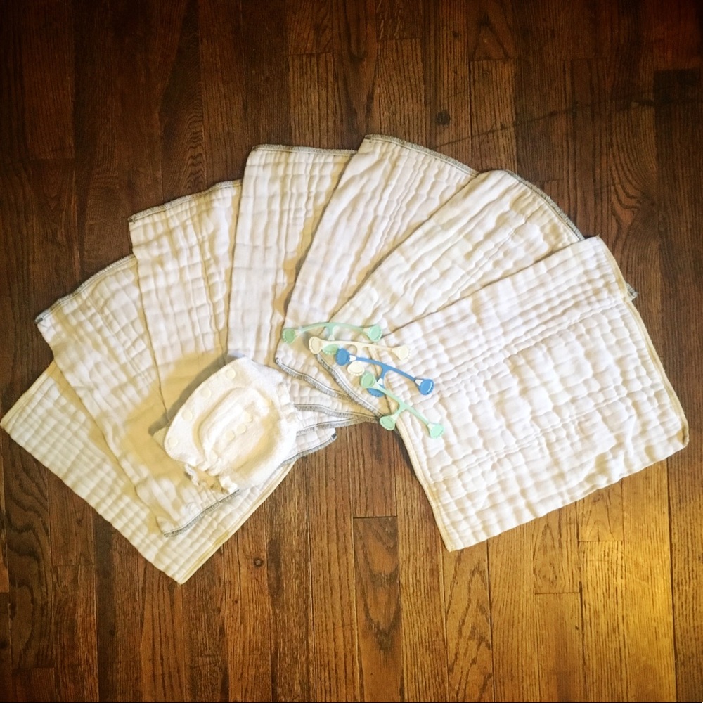 **UPDATED-NOW NINE***Lot of newborn cloth diapers